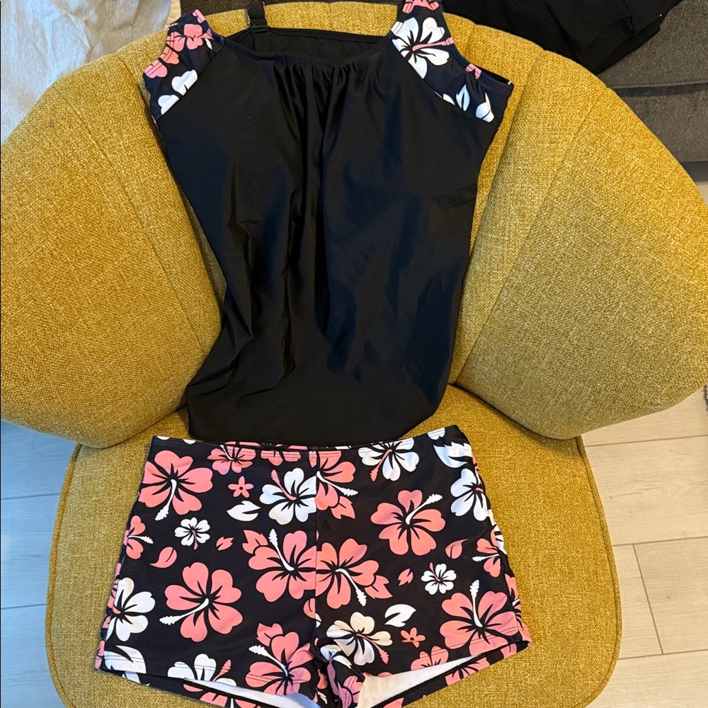 SHEIN Black and Pink Floral Tankini Swim Set
